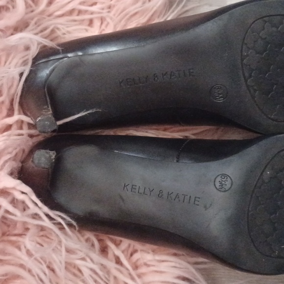 ❤️Kelly and Katie Black Pointed Heels, Office, Business Casual, Work Shoes - Picture 7 of 7